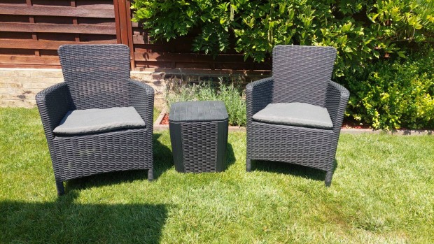 Trenton Balcony Műrattan KERTI Bútor Szett (Fonott Rattan Mintájú ASZT