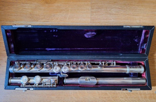 Trevor J. James T.J 10 No.4669 fuvola megkímélt állapotban