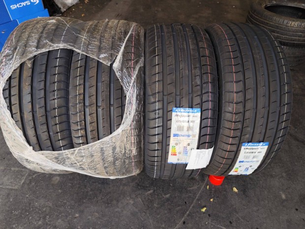 Triangle Effexsport TH202 225/45R18 95Y 4db nyári gumi