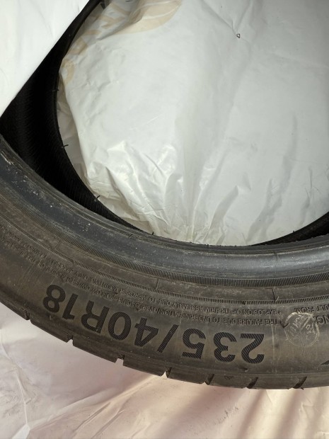 Triangle nyri gumi 235/40R18 18"