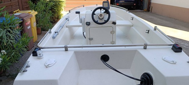 Trident 400 open horgszcsnak