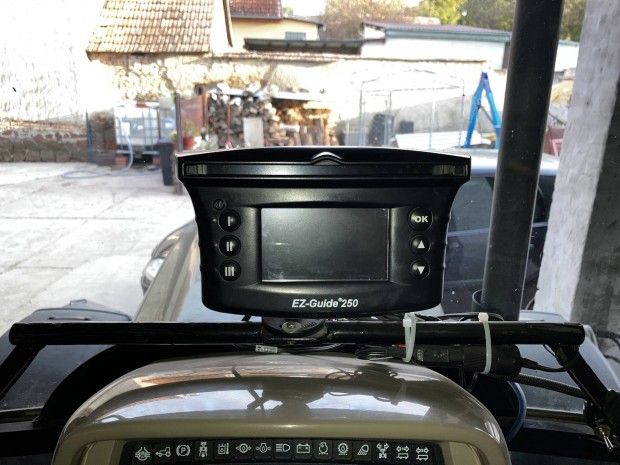 Trimble EZ-Guide 250 sorvezető