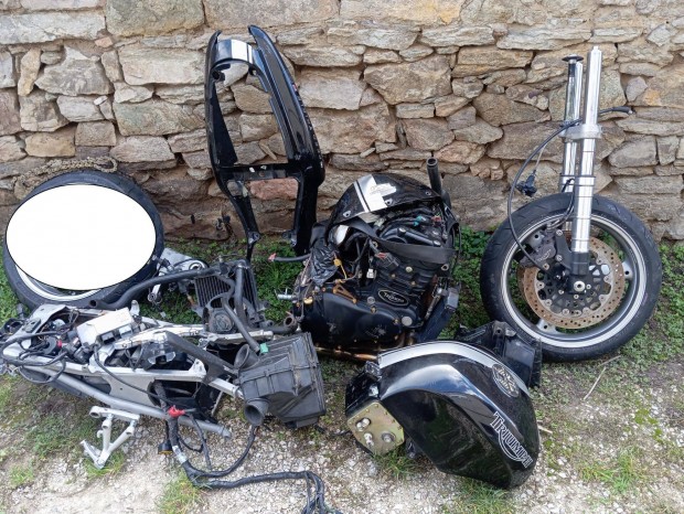 Triumph Speed Triple 955 i alkatrész , motorblokk