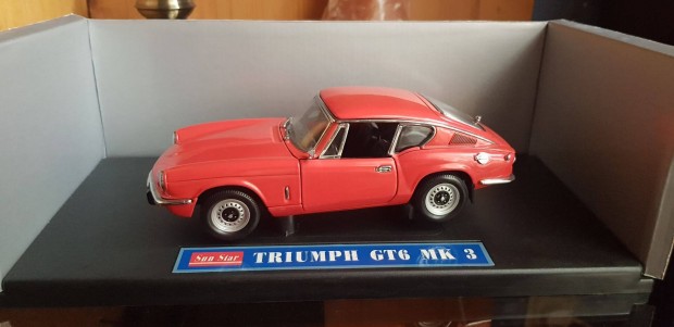 Triumph TR6 MK.III. 1:18 Sunstar