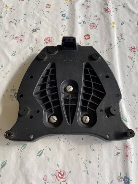 Triumph Tiger Explorerhez (2012-2015) SW-Motech topcase platni