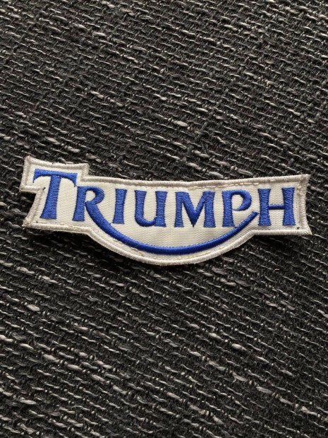 Triumph felvarr