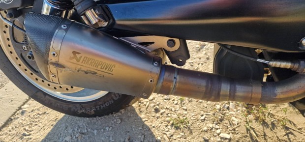Triumph rocket 3-hoz akrapovic dob...