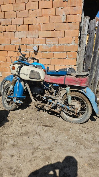 Trofi 250 cm3 MZ TS 125 cm3 MZ
