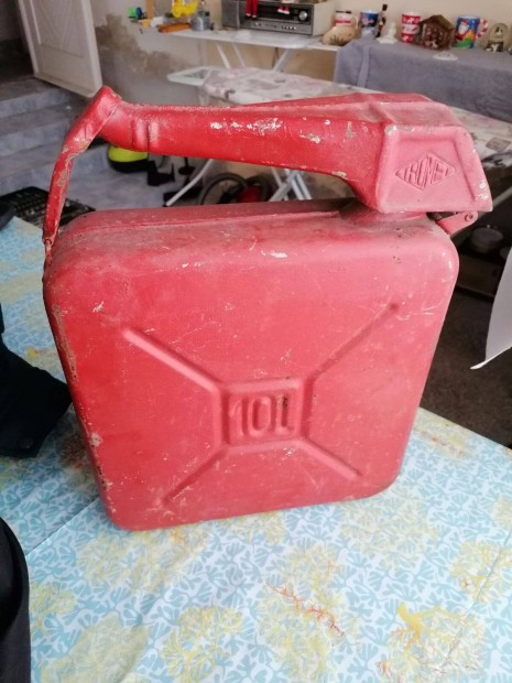 Tromet kannister kaniszter benzineskanna benzintartly 10l