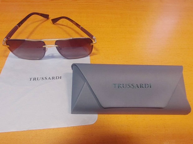 Trussardi napszemveg