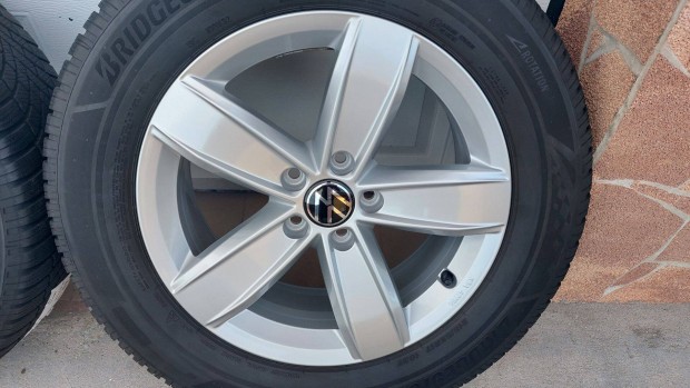 Ttt 2 Gyári, VW Tiguan 17/Corvara/ alufelni, újszerű téli gumi