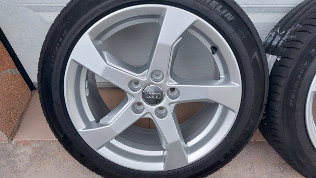 Ttt Gyári, új ,Audi S3-A3 8V 17" alufelni , nyári gumi