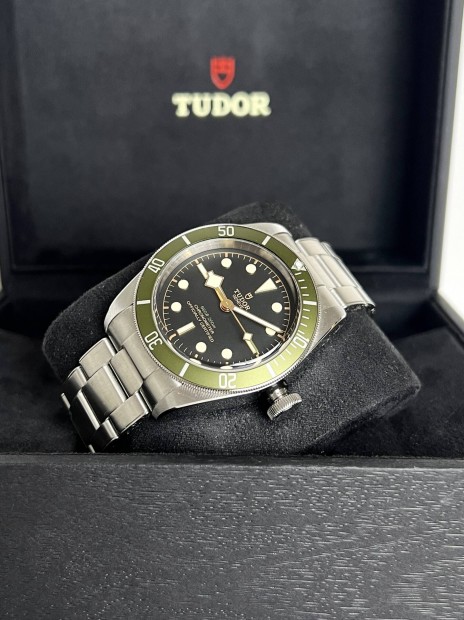 Tudor Black Bay Harrods green edition 2020 (omega, breitling,rolex)