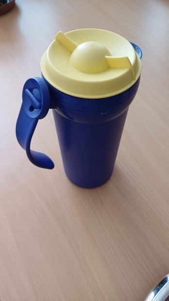 Tupperware 1,1 literes csavaros tets kancs