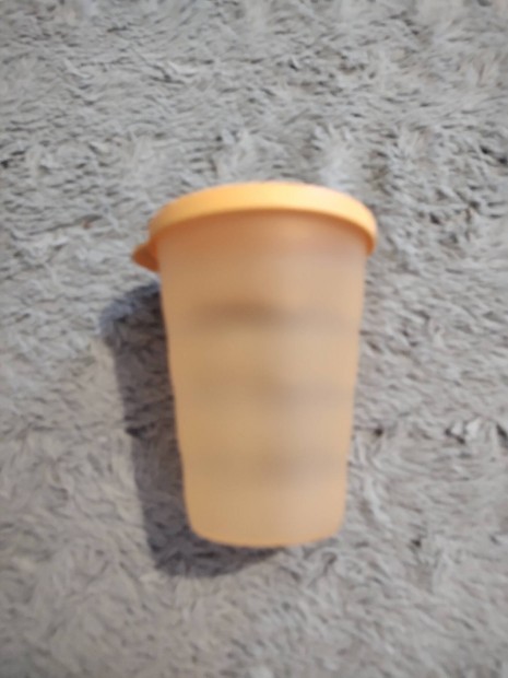 Tupperware hullm pohr