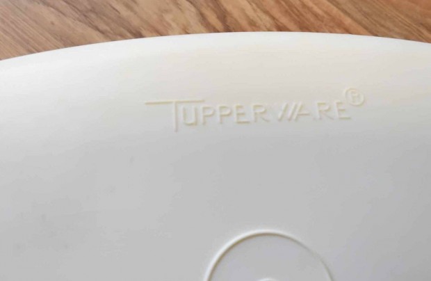 Tupperware kenyrtart