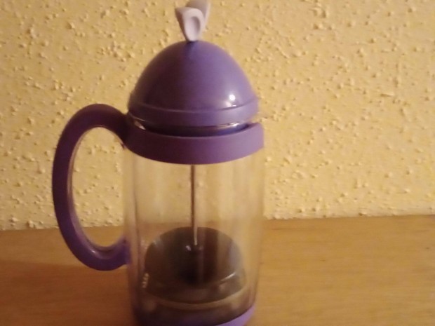 Tupperware mrkj, French Press dugattys kvfz. 10000ft buda Ela