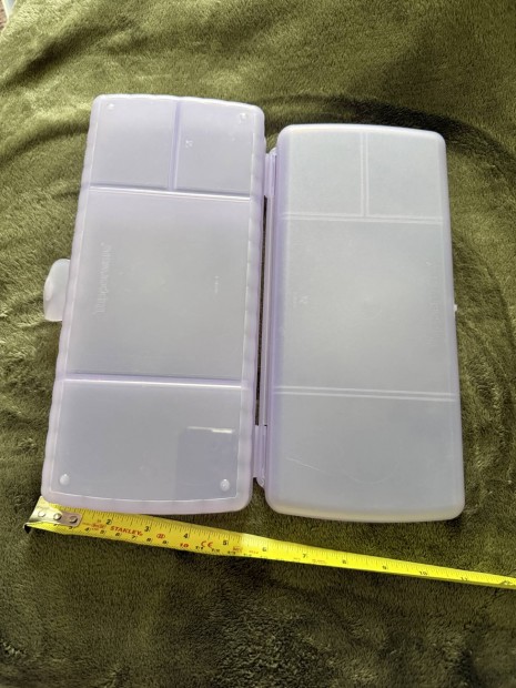 Tupperware osztott tartó