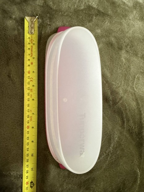 Tupperware tartó