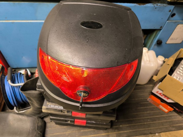 Túrabox motorkerékpárra
