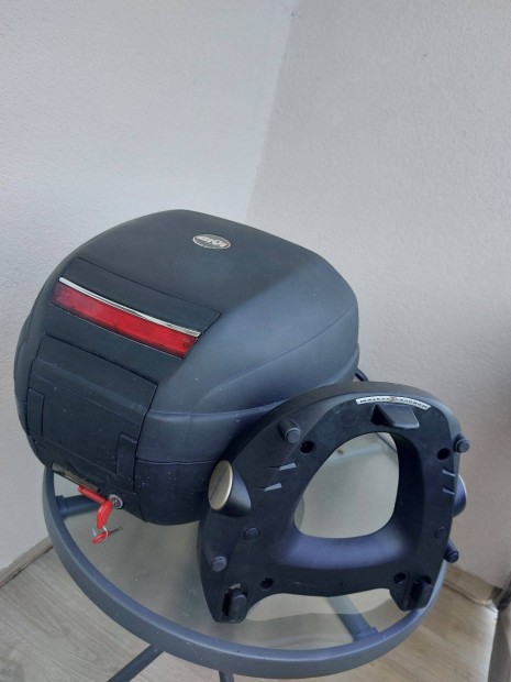 Tradoboz motoros Givi