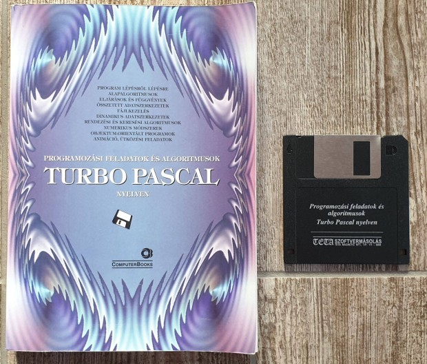 Turbo Pascal knyv 3.5'' floppy lemezzel