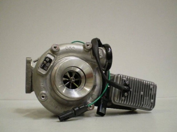 Turbófeltöltő Schwitzer John Deere 6.8L motorokhoz (6210R, 7230R, 82