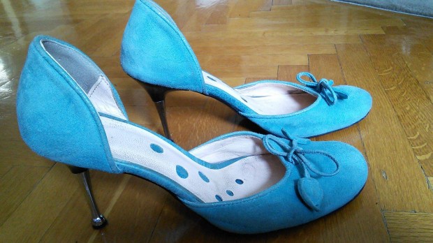 T�rkizk�k b�r szand�l n�i 37-es 37 magas sark� cip� magassark�