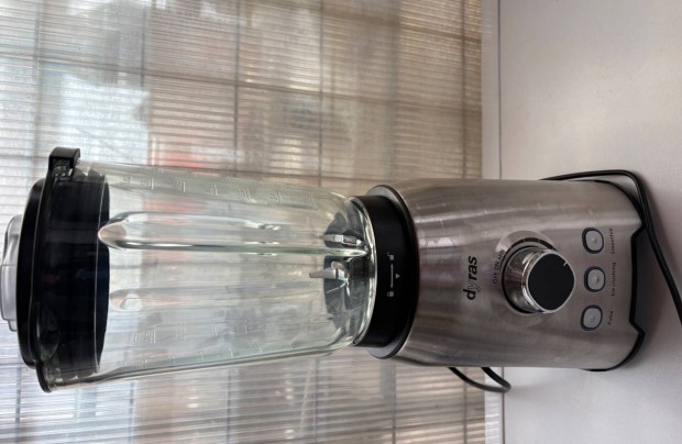 Turmix, jgtr pengvel