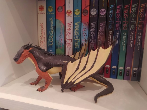 Tz szrnyak / wings of fire srkny figura