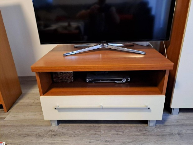 Tv állvány 80x55,5x48