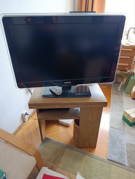 Tv llvny, asztal dohnyzasztal, szk