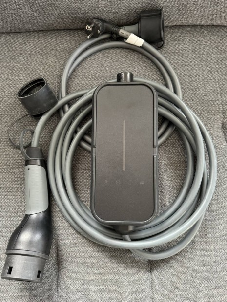 Type 2 BMW Flexible Fast Charger i3 i4 i5 ix ix3 Tesla stb