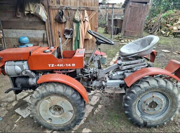 Tz4k elad� minden tartoz�kkal