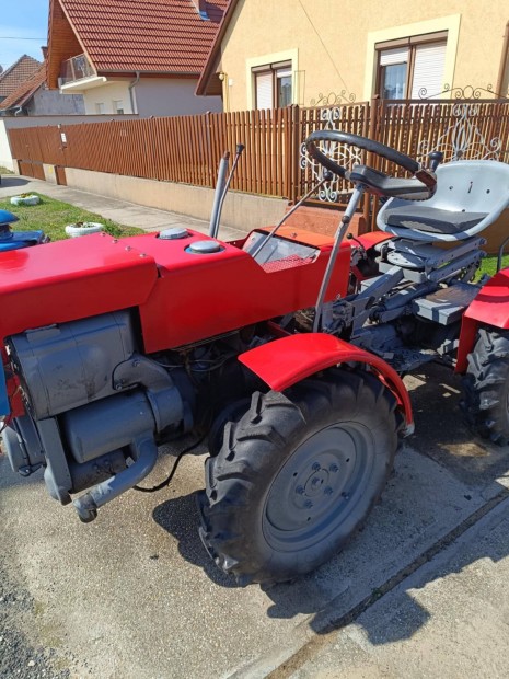 Tz4k kis traktor 