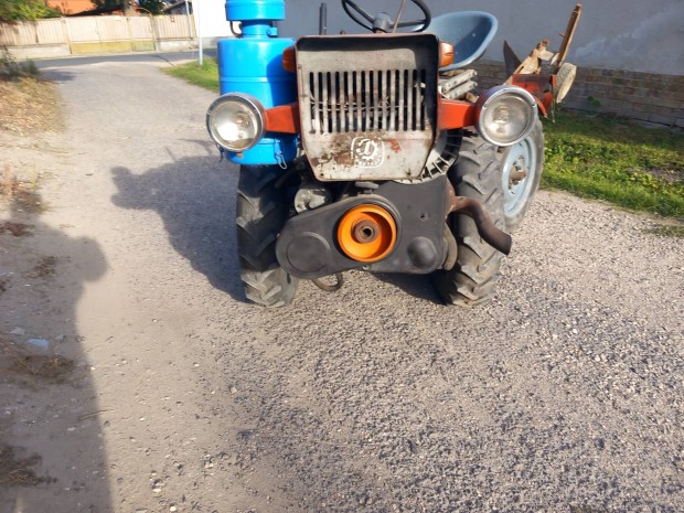Tz4k kistraktor mezőgazdasági gép kerti traktor