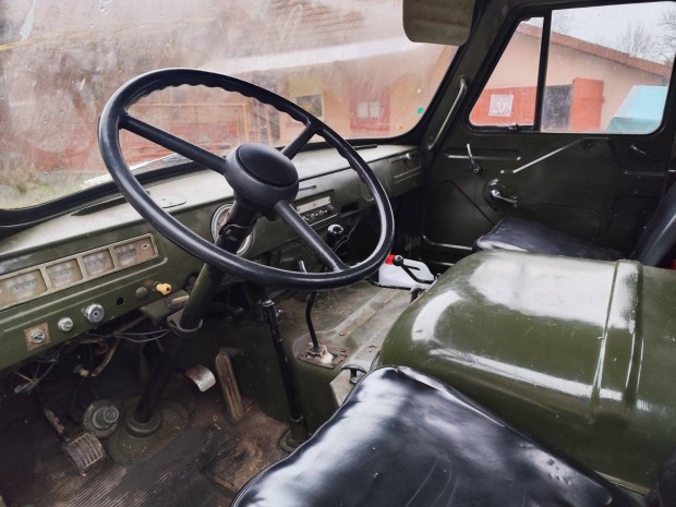UAZ 452B elad