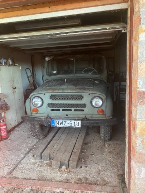 UAZ 469 portlhidas