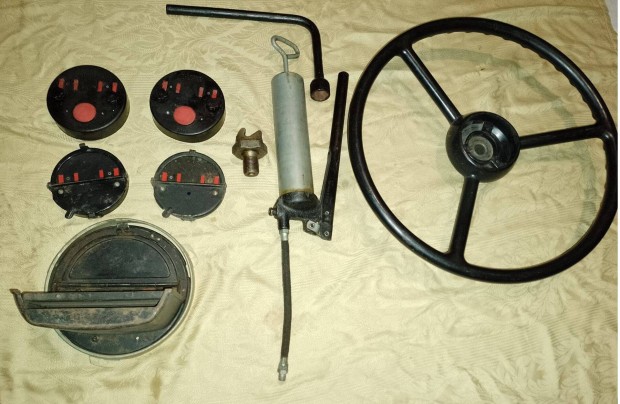 UAZ 469 zsírzó, kilincs, kormány eladók