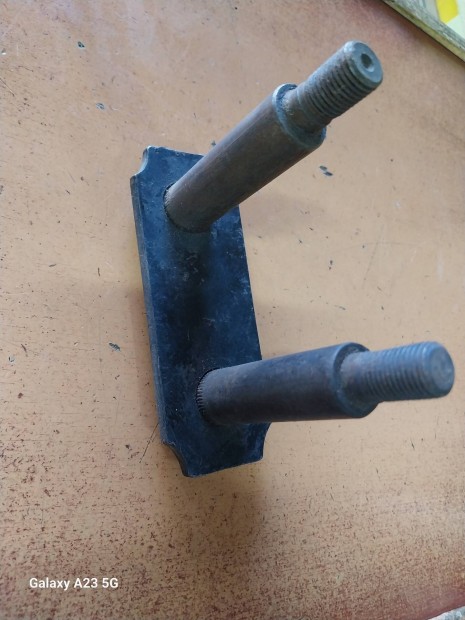 UAZ Iker Laprug Csapszeg