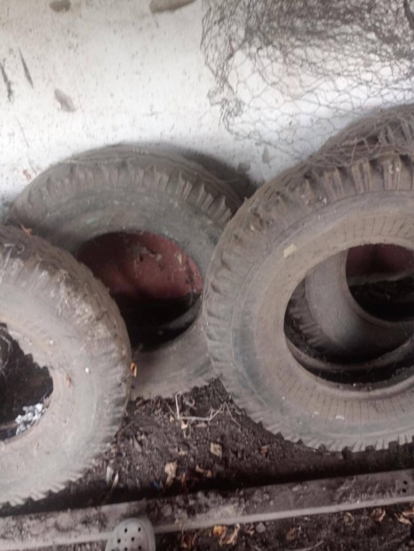 UAZ Teherkocsi VAG Terep Jro Gumik