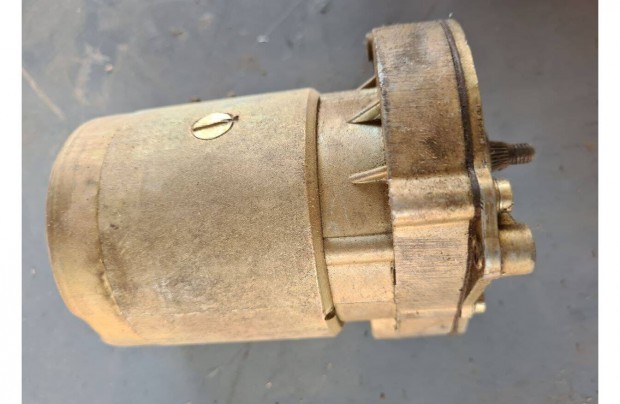 UAZ - Volga Ablaktörlő Motor
