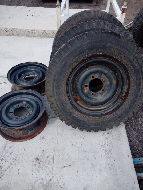 UAZ felni és kerék,Zsuk kerék