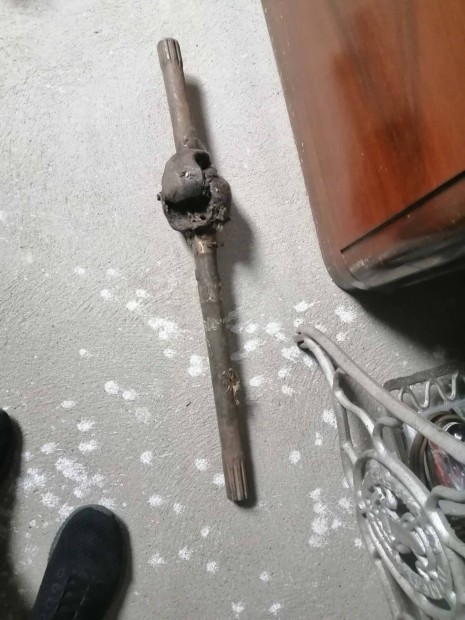 UAZ goly�s csukl� bal els� hossz (eredeti zs�rban) 