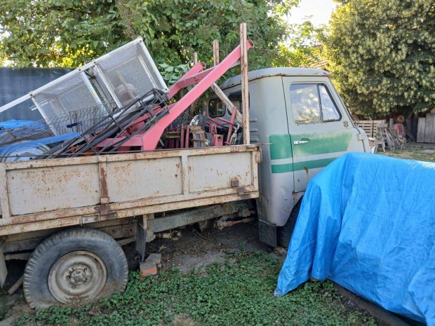 UAZ terepes, plats