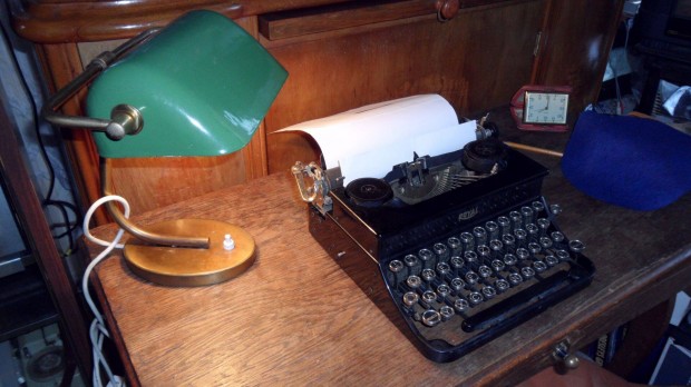 USA antik eredeti Royal t�ska�r�g�p azonnal haszn�lhat� 1913