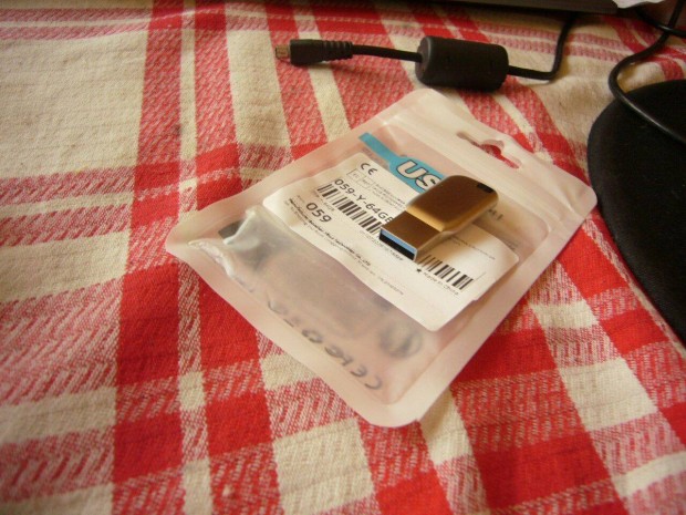 USB 3 Pendrive64 GB 32 GB 16 GB 3.0 nagy sebességű 1500-2200FT