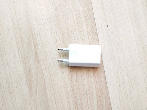 USB adapter 5V/ 1A teljestmny 1000 Ft