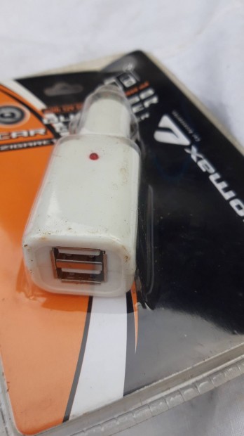 USB telefontl 12 voltos szivargyjtba csatlakoz 