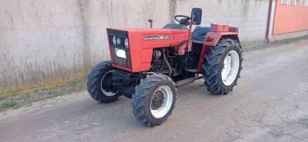 UTB 300 DTC traktor 4x4